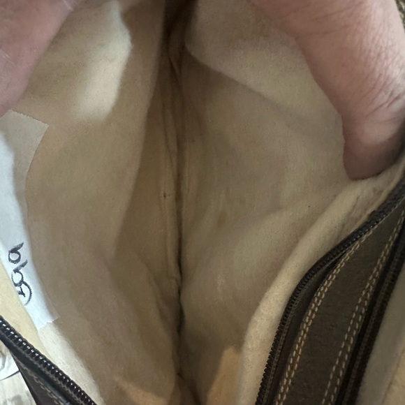 Gucci Signature Brown and Cream Crossbody Bag - Picture 12 of 14